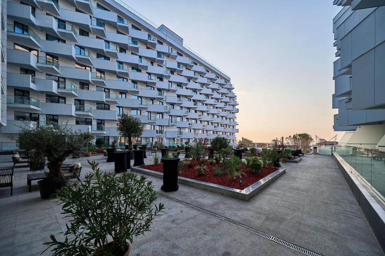 Alezzi Infinity Aparthotel & Spa Năvodari Екстериор снимка