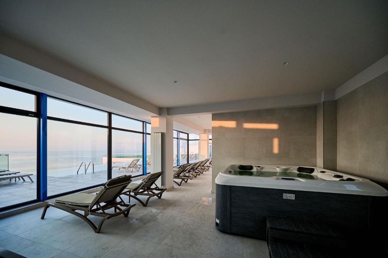 Alezzi Infinity Aparthotel & Spa Năvodari Екстериор снимка