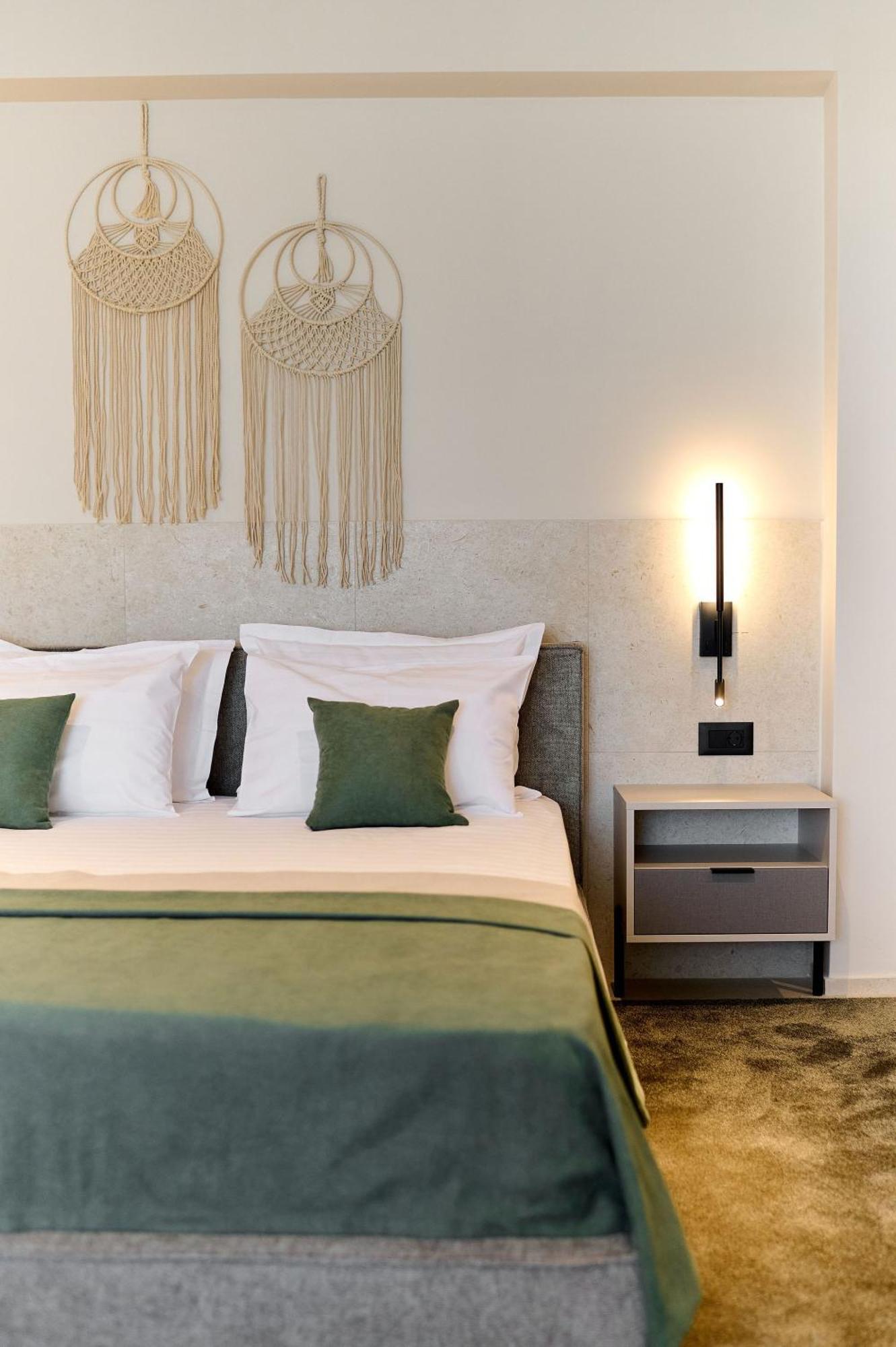 Alezzi Infinity Aparthotel & Spa Năvodari Екстериор снимка