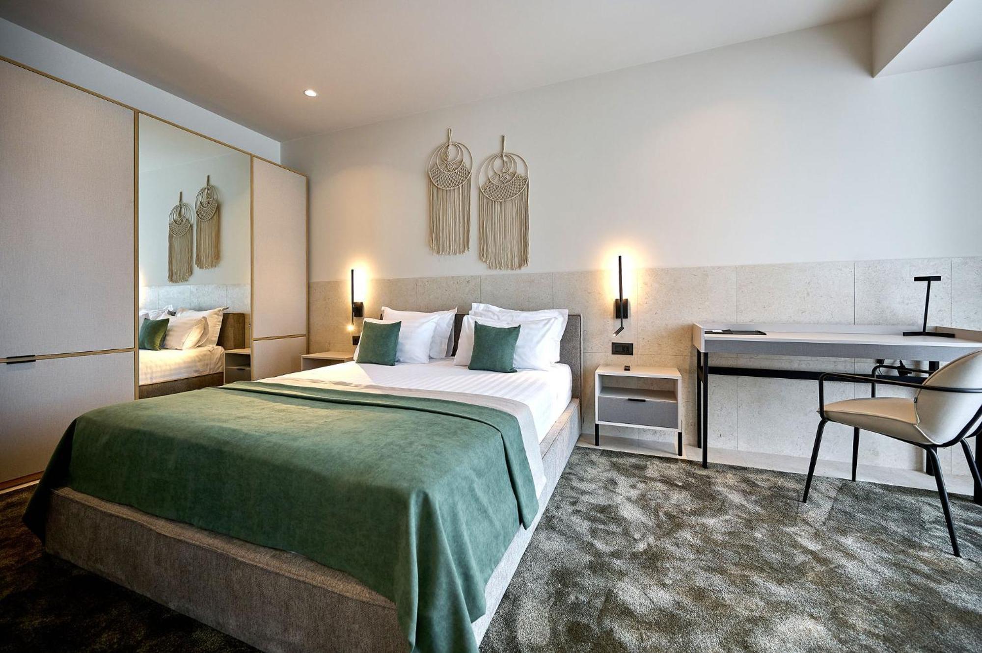 Alezzi Infinity Aparthotel & Spa Năvodari Екстериор снимка